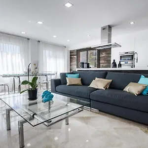 Gorgeous 170 Sq.m. Penthouse With Sea View Terraces Benalmádena